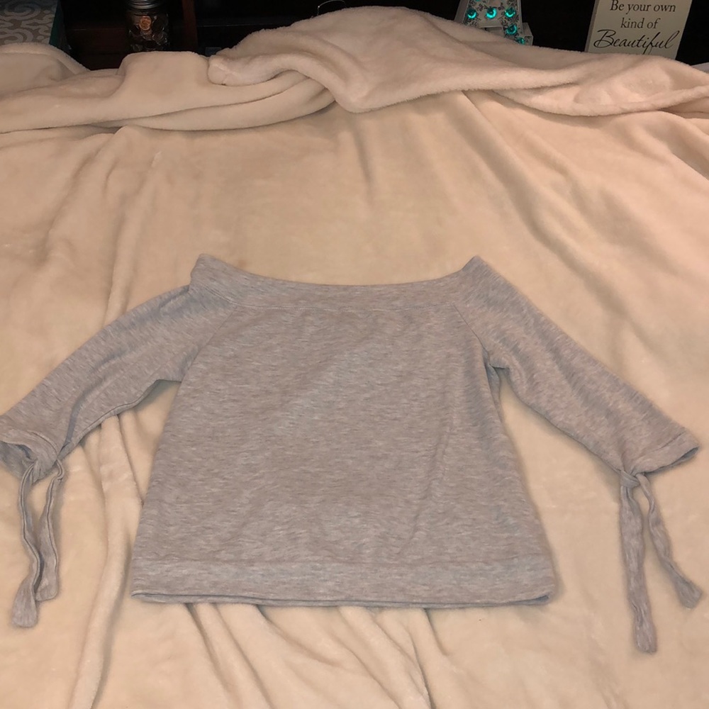 Forever 21 off the shoulder 3/4 sleeve top
